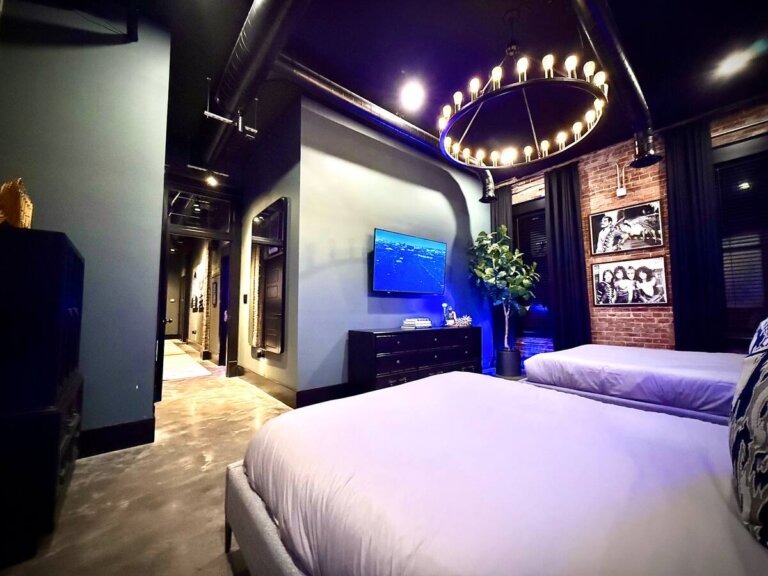 43817d54-f3d2-49dd-9aab-4013ec247084